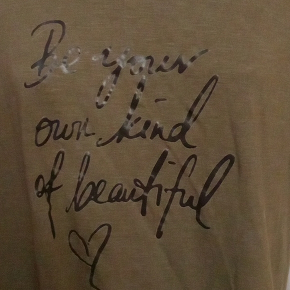 Olive graphic tee - Picture 2 of 4